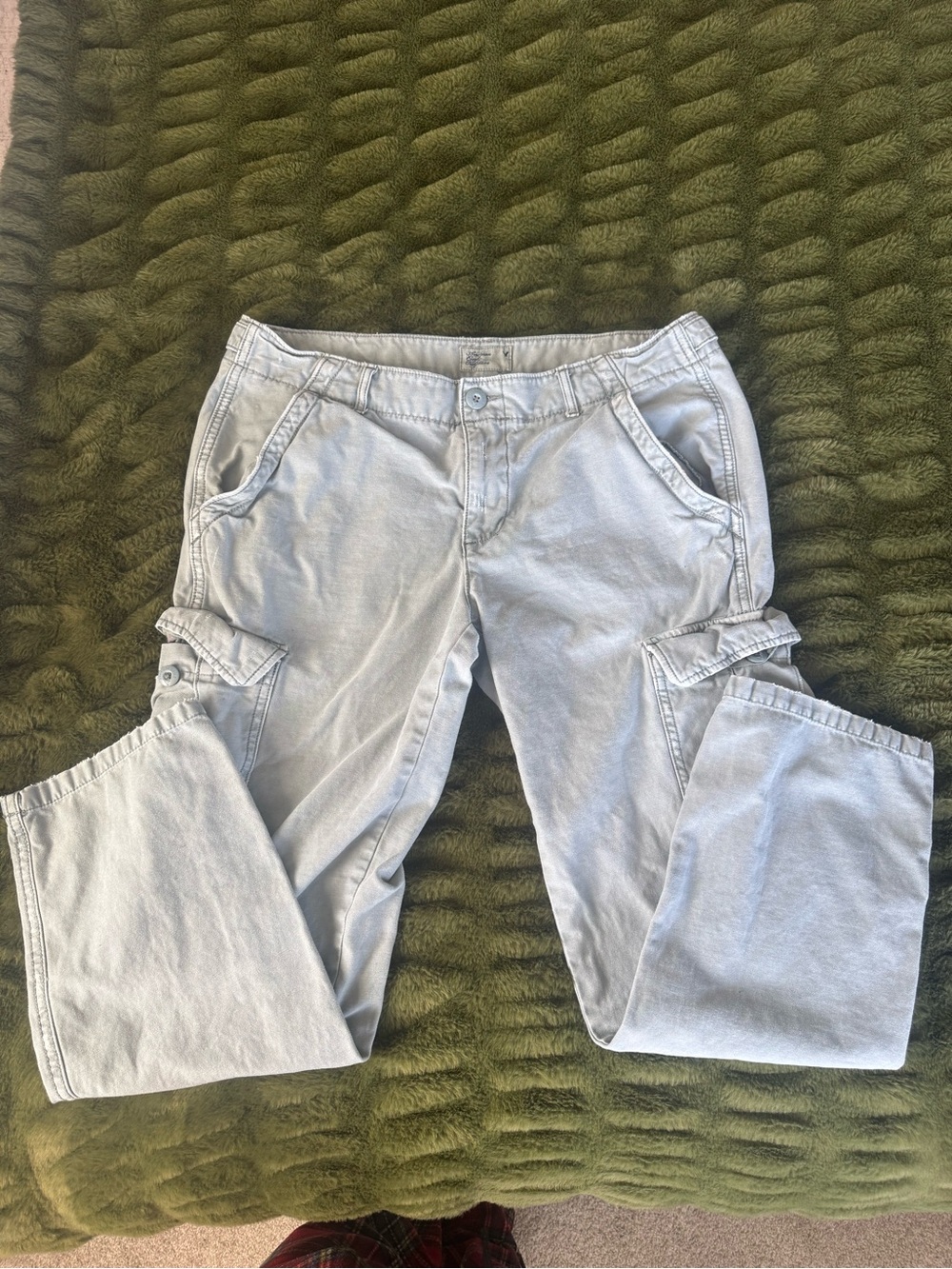 American Eagle Outfitters Light Gray Skinny Cargo Jeans